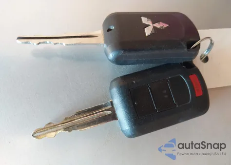 2016 Mitsubishi Outlander Sport 2.0 Es z USA, uszkodzony, nr VIN JA4AP3AU9GZ043657